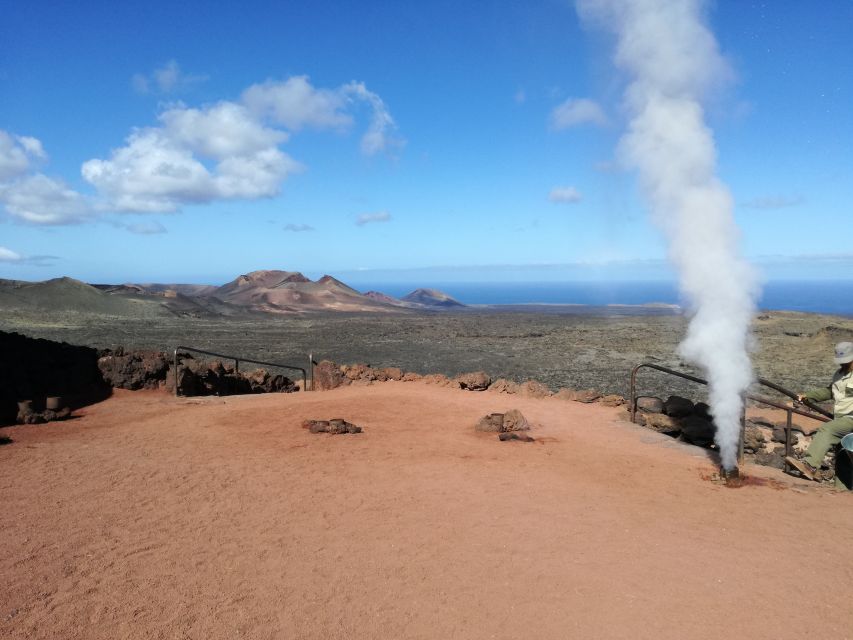 Lanzarote: Day Tour for Cruise Passengers - Meeting your guide at Marina Lanzarote