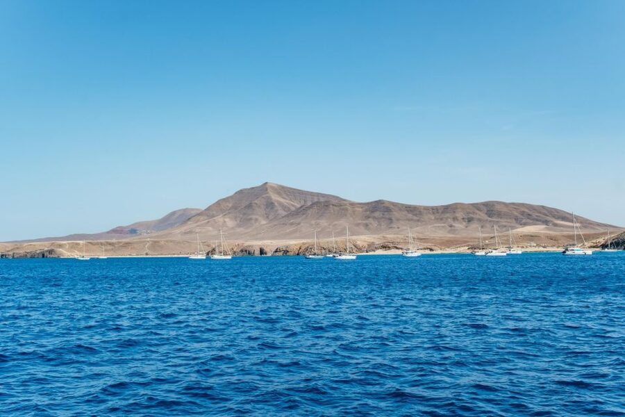 Lanzarote: Day Trip to the Papagayo Beaches by Catamaran - Why Papagayo makes a good sailing stop