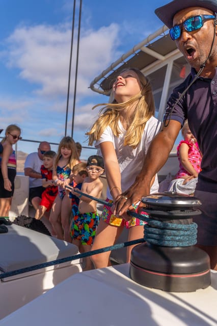 Lanzarote: Luxury Sailing Excursions to Papagayo - Two hours at a sheltered Papagayo bay