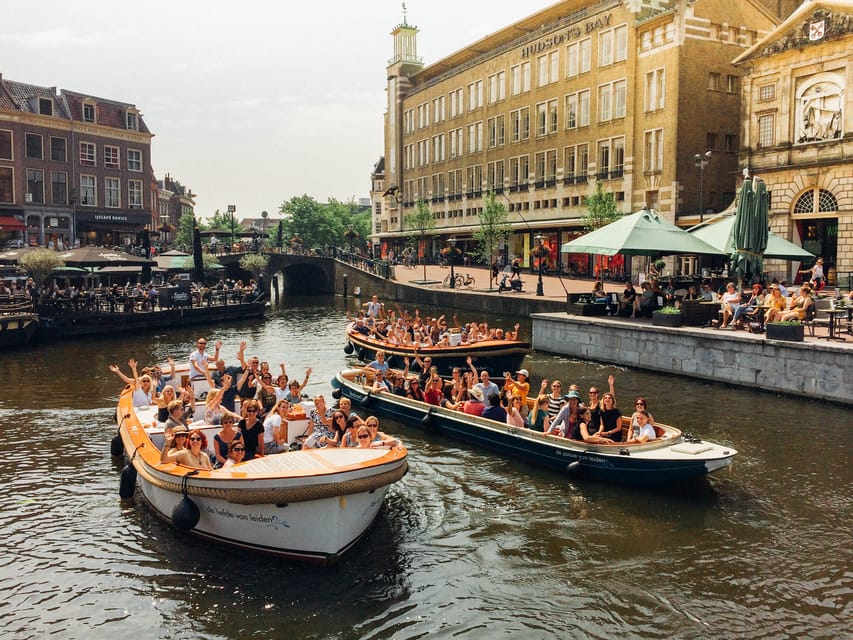 Leiden: Guided City Canal Cruise - Boarding at Aalmarkt 4 in the city center