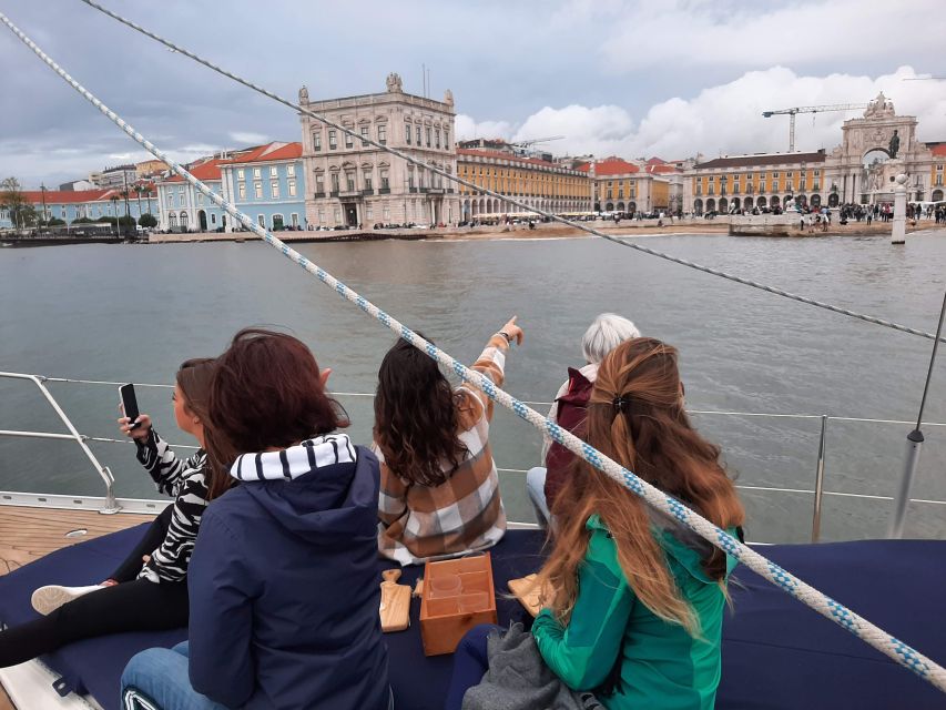 Lisbon: City Skyline Sailboat Cruise with Drink and Snacks - Getting to Santo Amaro Dock without stress