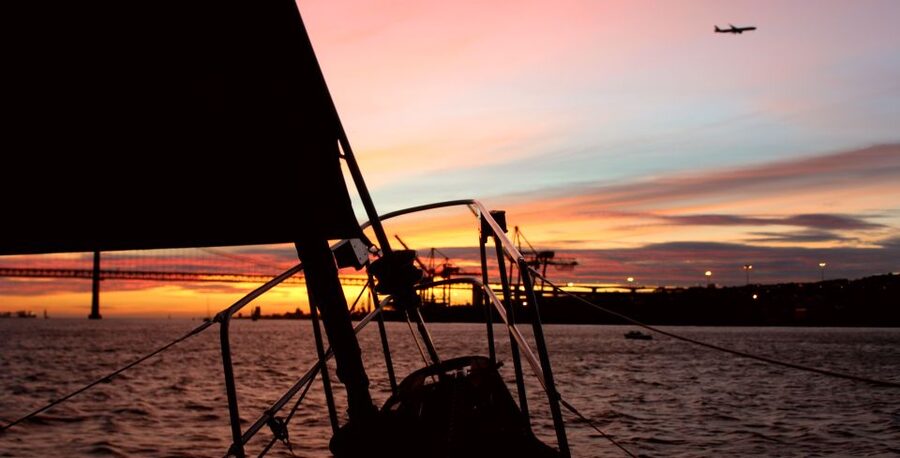 Lisbon: Daylight or Sunset on a Vintage Sailboat - Wine, petiscos, and the five-minute river pause