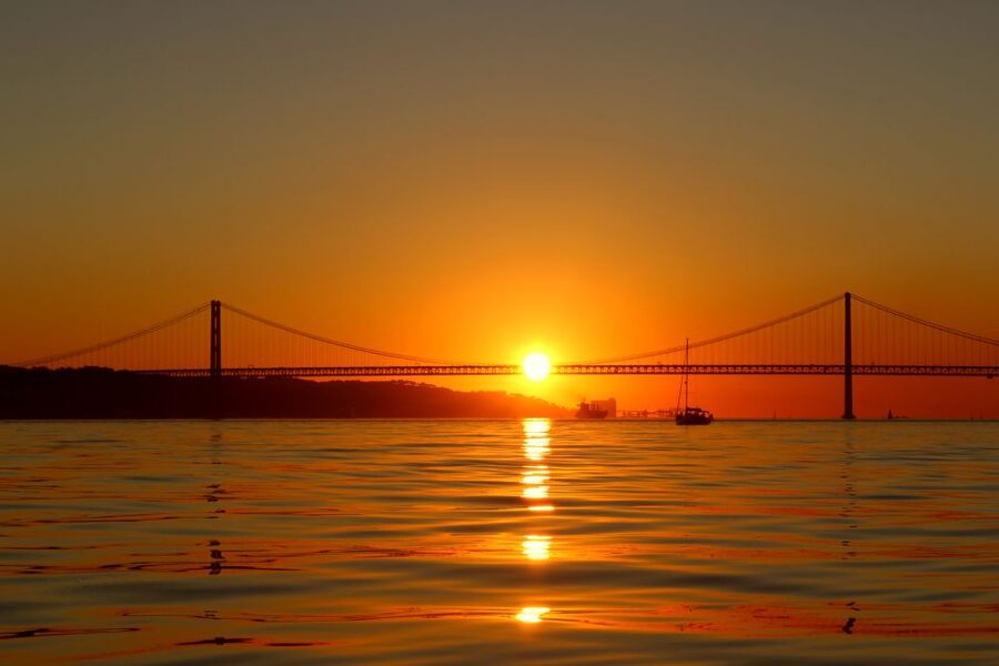 Lisbon: Daylight or Sunset on a Vintage Sailboat - Praça do Comércio and the old city