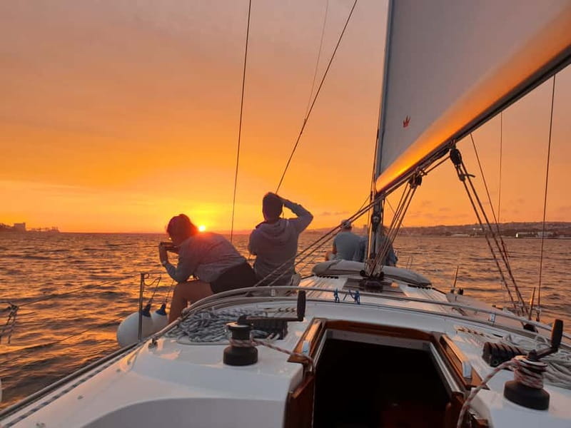 Lisbon: Daytime or Sunset Boat Cruise with History and Wine - What is included for $47