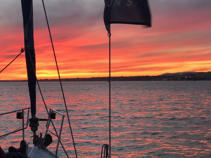 Lisbon: Enjoy a Sunset or Night Tagus River Sailboat Cruise - Boarding in Belém and settling in