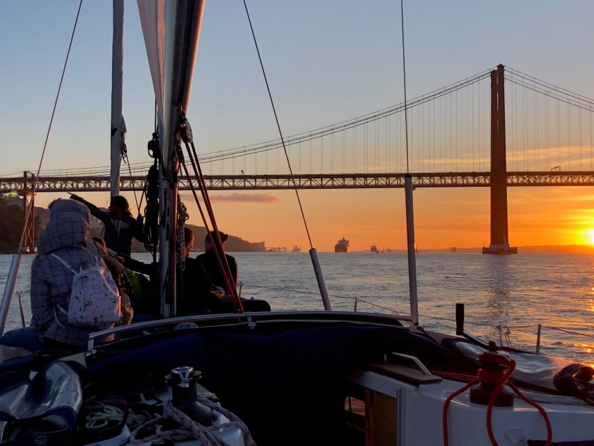 Lisbon: Enjoy a Sunset or Night Tagus River Sailboat Cruise - Sunset or night: choosing the right departure