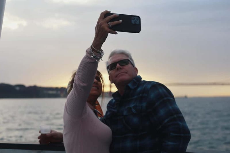 Lisbon: Sunset Boat Tour with Music and Drinks - Timing, weather, and what to bring