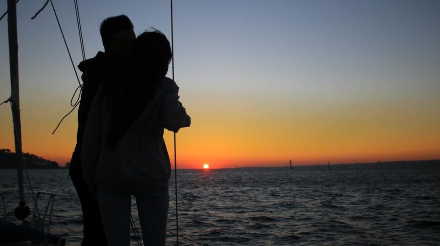 Lisbon: Sunset Cruise with Drinks - Jerónimos Monastery from the Tagus