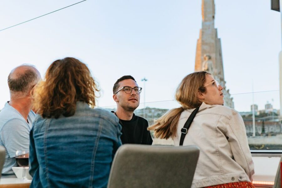 Lisbon: Sunset Cruise with Welcome Drink and Snacks - The audio guide and how much information you get