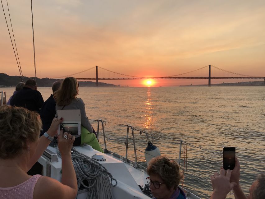 Lisbon: Sunset Sailing Cruise with Wine - Setting sail on the Tagus