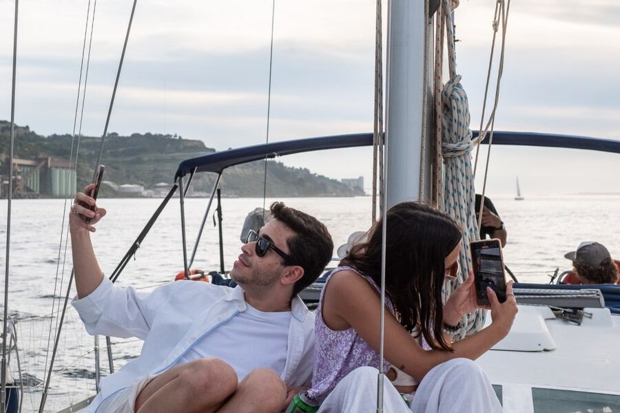 Lisbon: Tagus River Sunset Cruise with Drinks - Key points before you book
