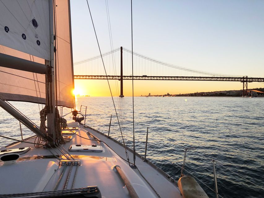 Lisbon: Tagus River Sunset Cruise with Drinks - MAAT and the 25 de Abril Bridge
