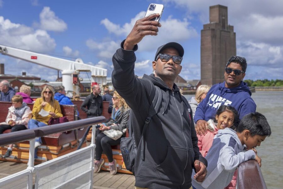Liverpool: River Cruise and Hop-On Hop-Off Bus Tour - Should you book the Mersey Ferry and bus tour?