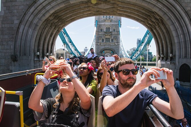 London Big Bus Hop-On Hop-Off Tour with Optional River Cruise - Buckingham Palace and Kensington: the western route