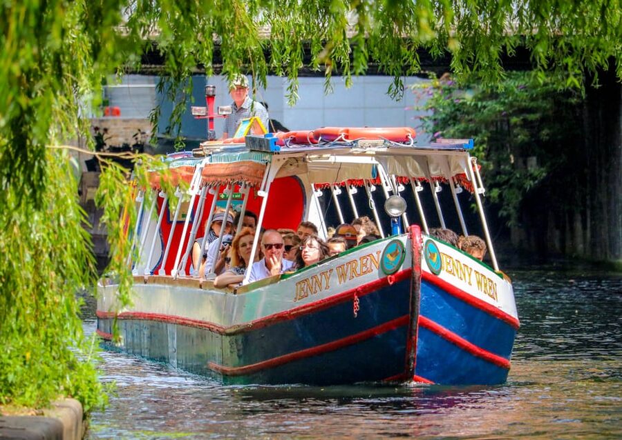 London: Canal Boat Ride on Camden Lock - A short tunnel and the approach to Little Venice