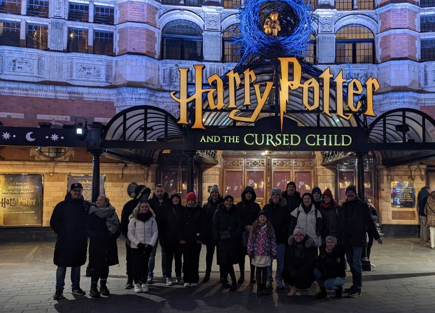 London: Harry Potter Walking Tour with Thames River Cruise - The Hogwarts quiz and guide style