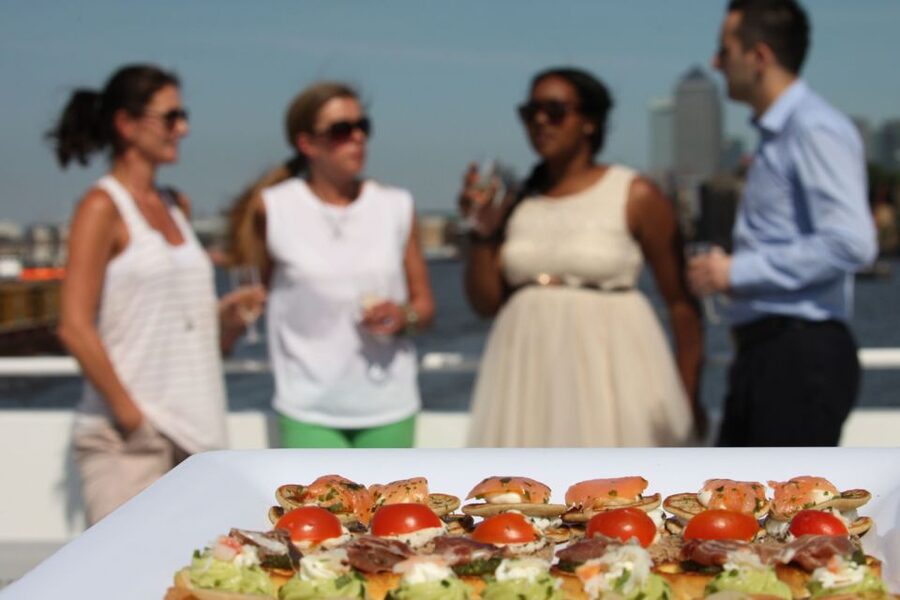 London: River Thames Evening Cruise with Bubbly and Canapés - Canapés, bubbly, and the cash bar