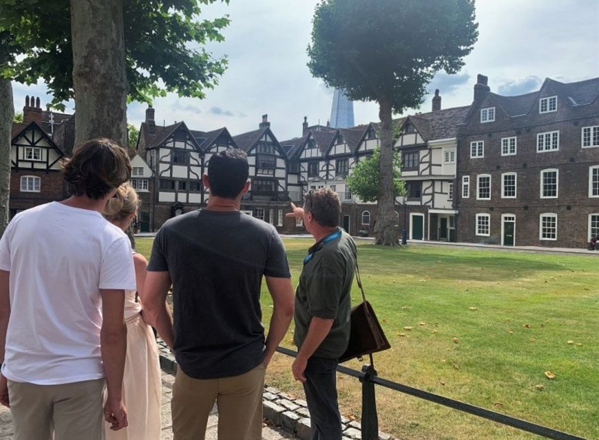 London: Tower of London Guided Tour with Boat Ride - Who will enjoy this tour most?
