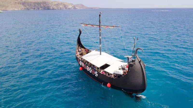 Los Cristianos: Viking Cruise Whales & Dolphins Watching - The first 15 minutes: photos and coastal views