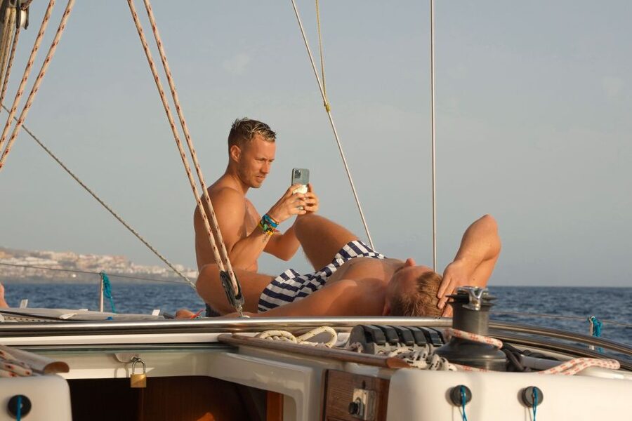Los Gigantes: Sailing Excursion with Swimming, Drink & Tapas - Who should book this sailing excursion?