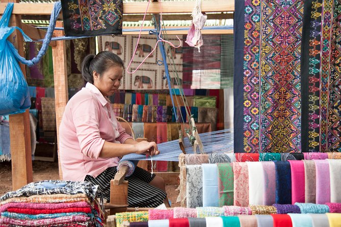 Luang Prabang: Cruise to Pak Ou Caves & Kuang Si Waterfalls - Cruising the Mekong toward Pak Ou