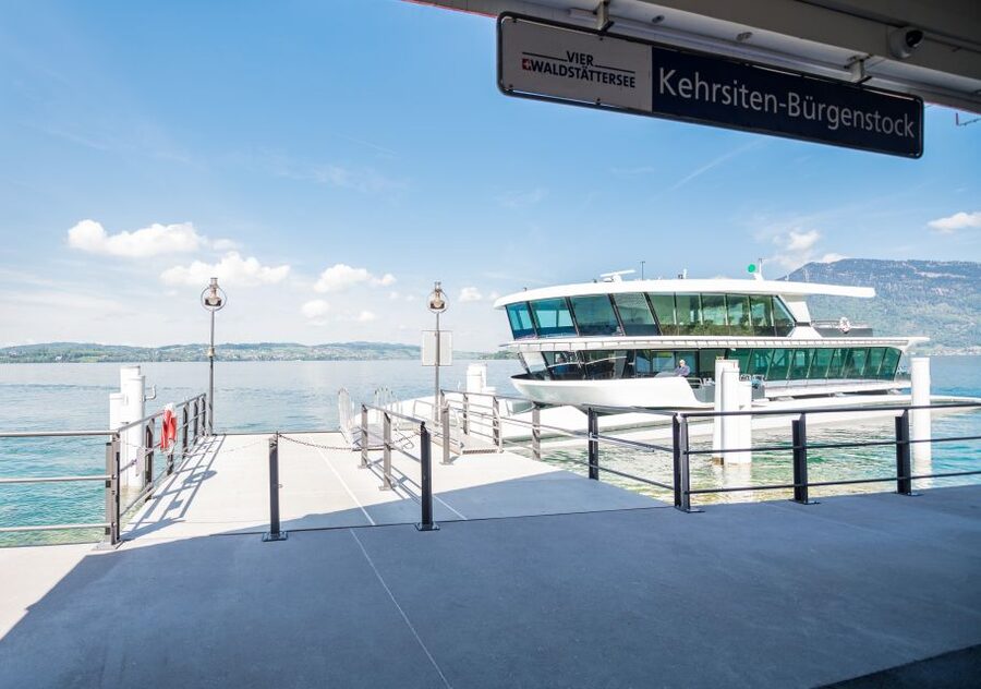 Lucerne: Round-Trip Catamaran Cruise on Lake Lucerne - Value for money in expensive Switzerland