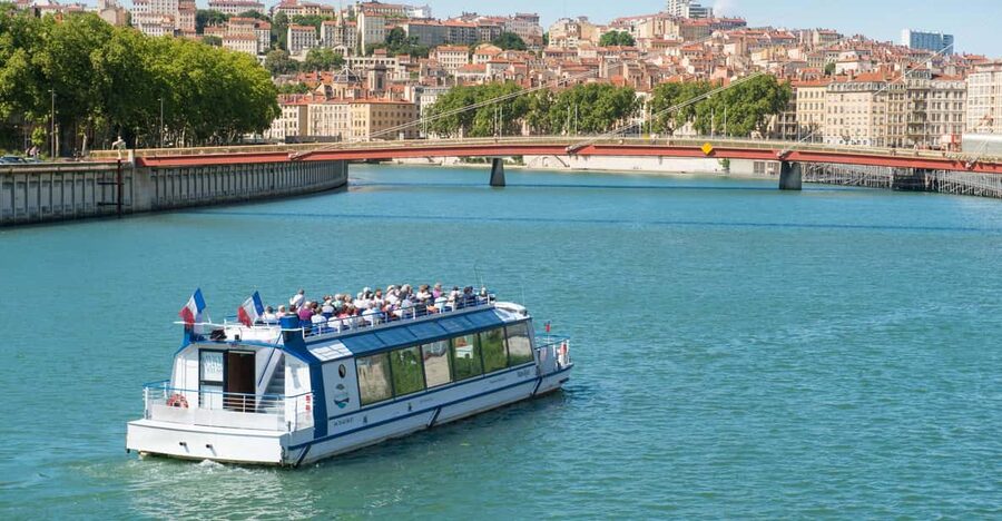 Lyon: Guided Sightseeing Cruise - Key points to know before booking