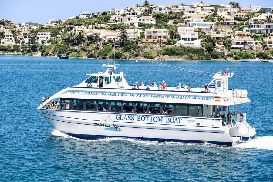Mahon: Harbor Boat Tour with Underwater Viewing & Commentary - The underwater cabin: enjoyable, but keep expectations modest