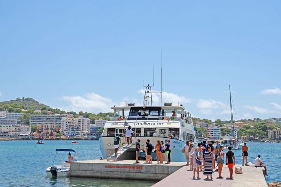 Mallorca: 2-Hour Coastline & Malgrat Islands Catamaran Tour - The views from Paguera to Santa Ponça