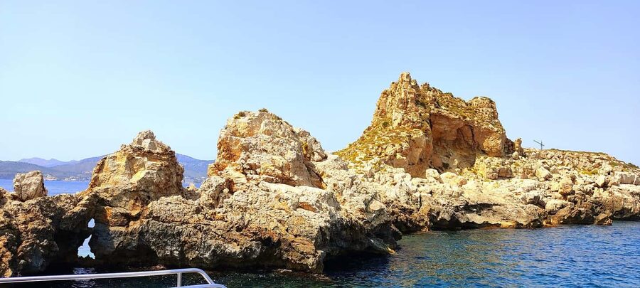 Mallorca: 3.5-Hour Boat Trip with Swimming and Snorkeling - Cruising past protected marine reserves