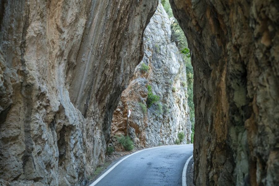 Mallorca: Island Tour with Boat, Tram & Train from the South - Time, food, and the real length of the day