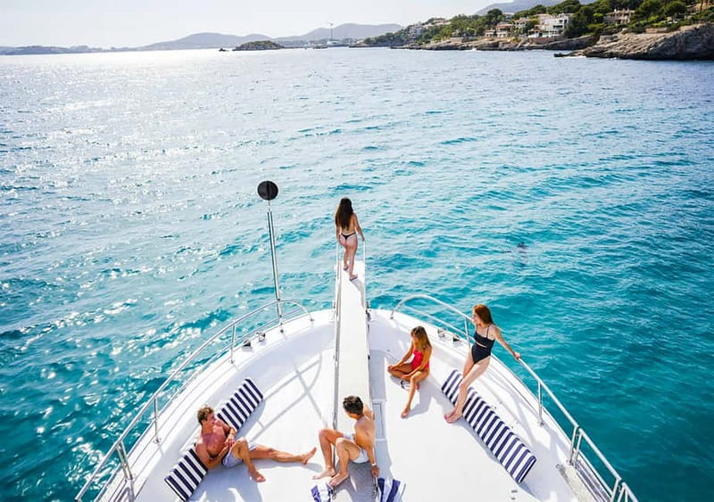 Mallorca: Palma Boat Tour & Snorkeling with Drink Included - Palma Bay by boat, with the swim as the main event