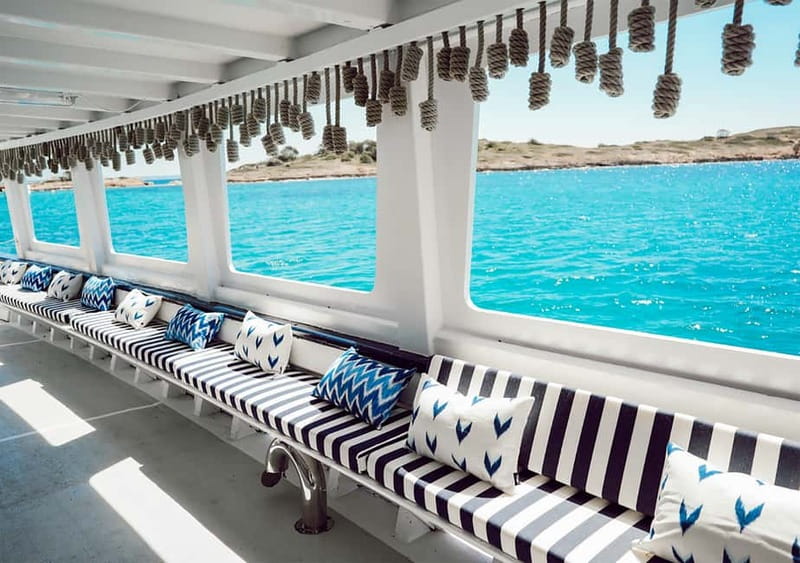 Mallorca: Palma Boat Tour & Snorkeling with Drink Included - What the 2.5-hour schedule feels like