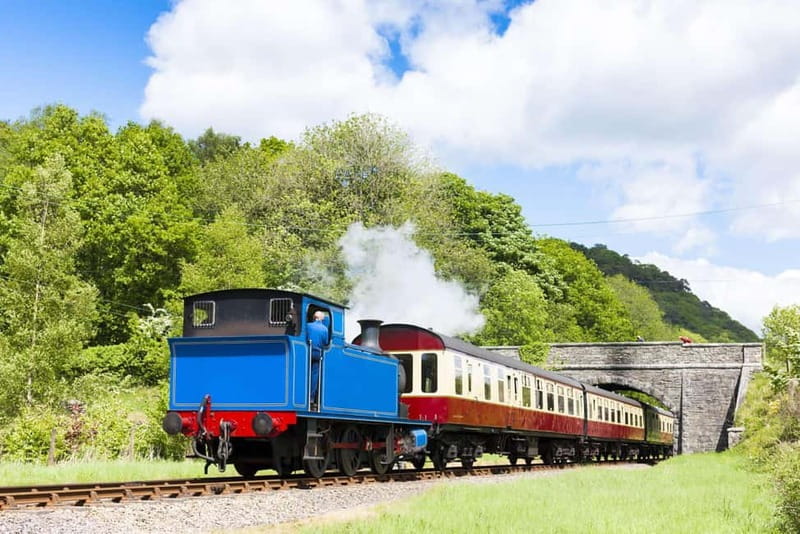 Manchester: Lake District Tour with Lake Cruise - The lake cruise gives the day a quiet centre