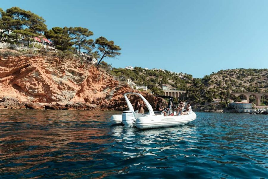 Marseille: Côte Bleue Calanques Boat Tour with Swimming - Eaux Salées and Madrague: the first proper swim stops