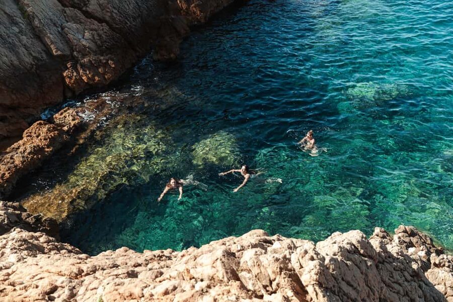 Marseille: Frioul Islands Boat Tour with Swim Stop - A short taste of island life at Port de Frioul
