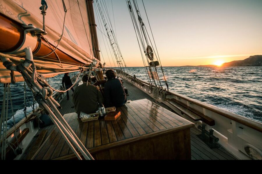 Marseille: Sunset Sailing Cruise with Dinner and Wine - Key points to know before you book