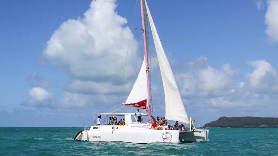 Mauritius: Catamaran Day Cruise to lle aux Cerfs with Lunch - Key points to know before booking