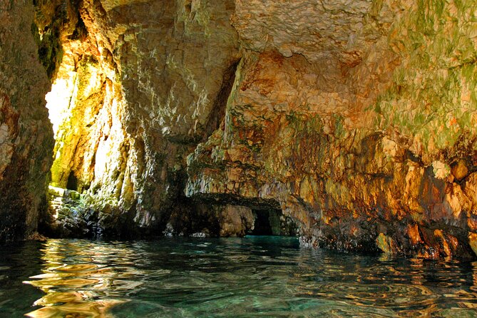 Medulin -Kamenjak 5h boat trip with lunch & drinks on Sandra Boat - Key points to know before you book