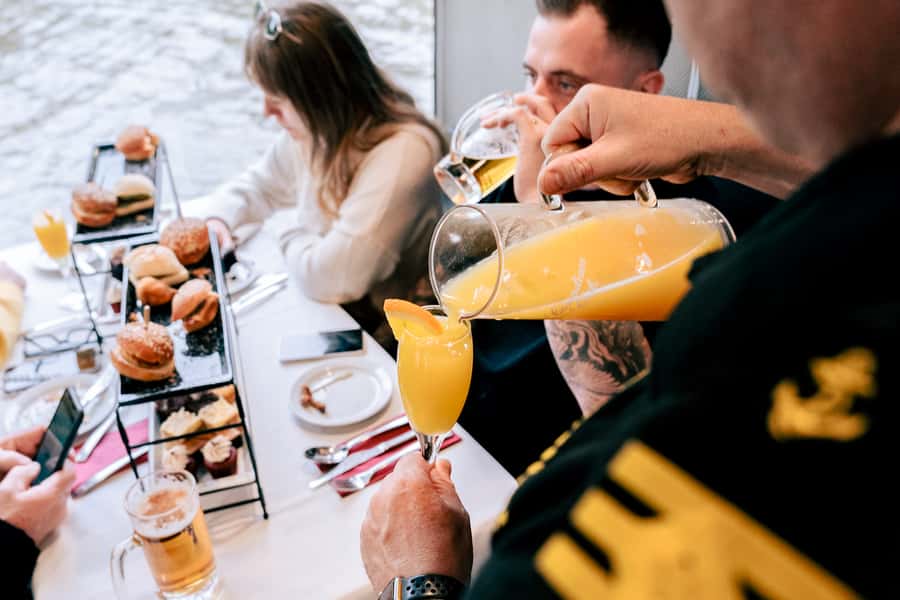 Melbourne: 2-Hour Bottomless Brunch Cruise - What comes to the table