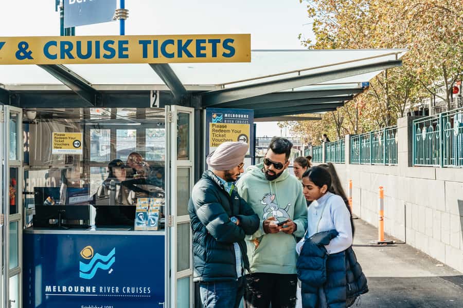 Melbourne: 2-Hour City Highlights River Cruise - Who gets the most from this $49 cruise