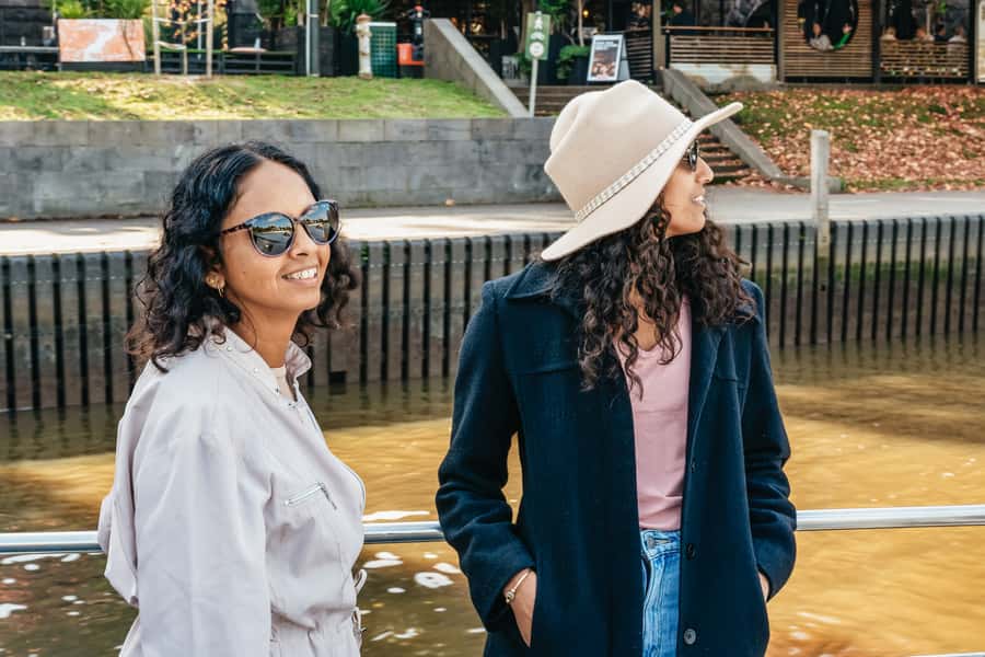 Melbourne: 2-Hour City Highlights River Cruise - Docklands and the modern riverfront