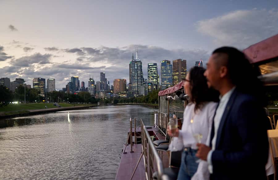 Melbourne: 4-Course Dinner Cruise with Drinks - Drinks are part of the evening