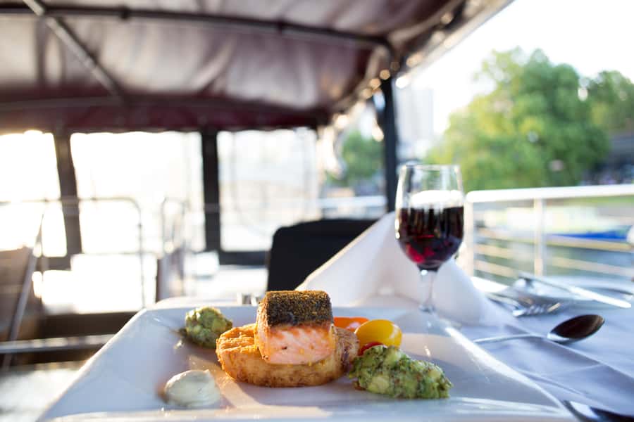 Melbourne: 4-Course Dinner Cruise with Drinks - Seating, views, and the question of windows