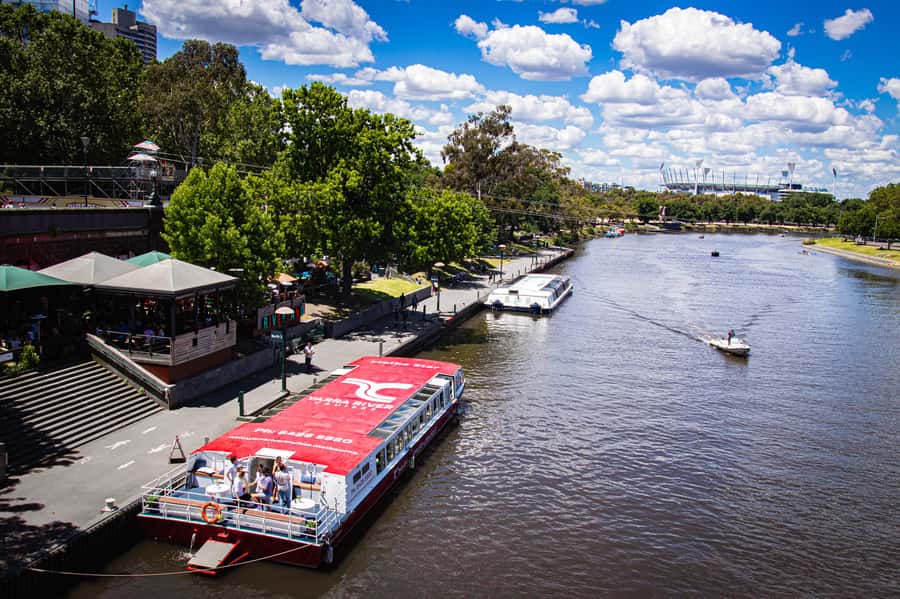 Melbourne: Yarra River Sightseeing Cruise - The central Melbourne skyline from the Yarra
