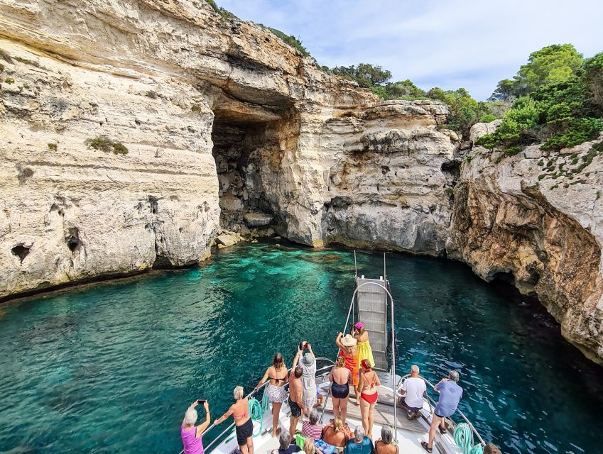 Menorca: Full-Day Boat Tour with Paella Lunch - Cala Macarella and Macarelleta are best seen from the water