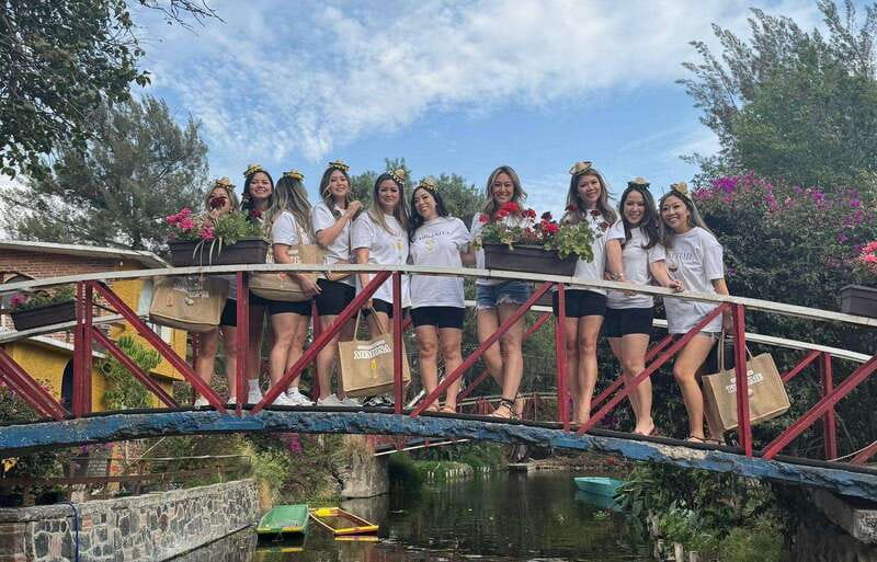 Mexico City: Xochimilco Boat Party with Unlimited Drinks - A closer look at the usual two-hour flow