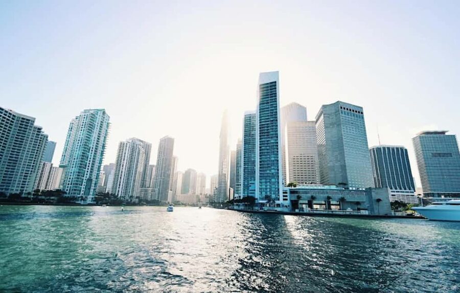 Miami: Biscayne Bay Millionaire's Homes Sightseeing Cruise - Handling weather, missed departures, and access