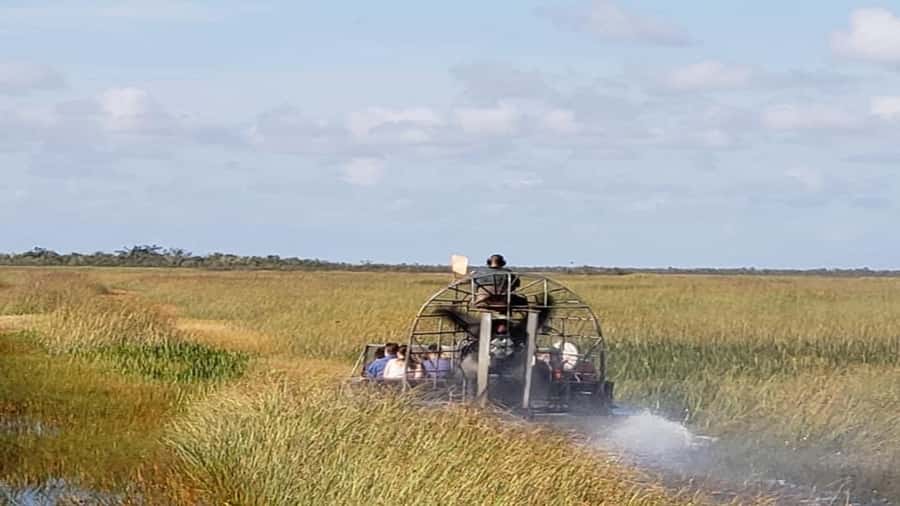 Miami: Original Everglades Airboat Tour & Interpretive area - The airboat ride across the River of Grass