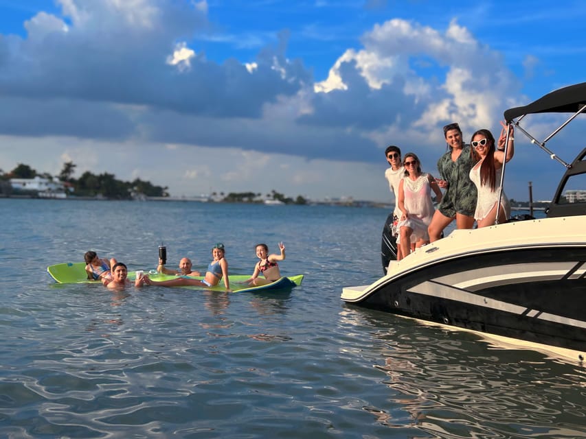 Miami: Private Boat Charter Guided and Tailored Experience - Miami from the Miami River to Star Island